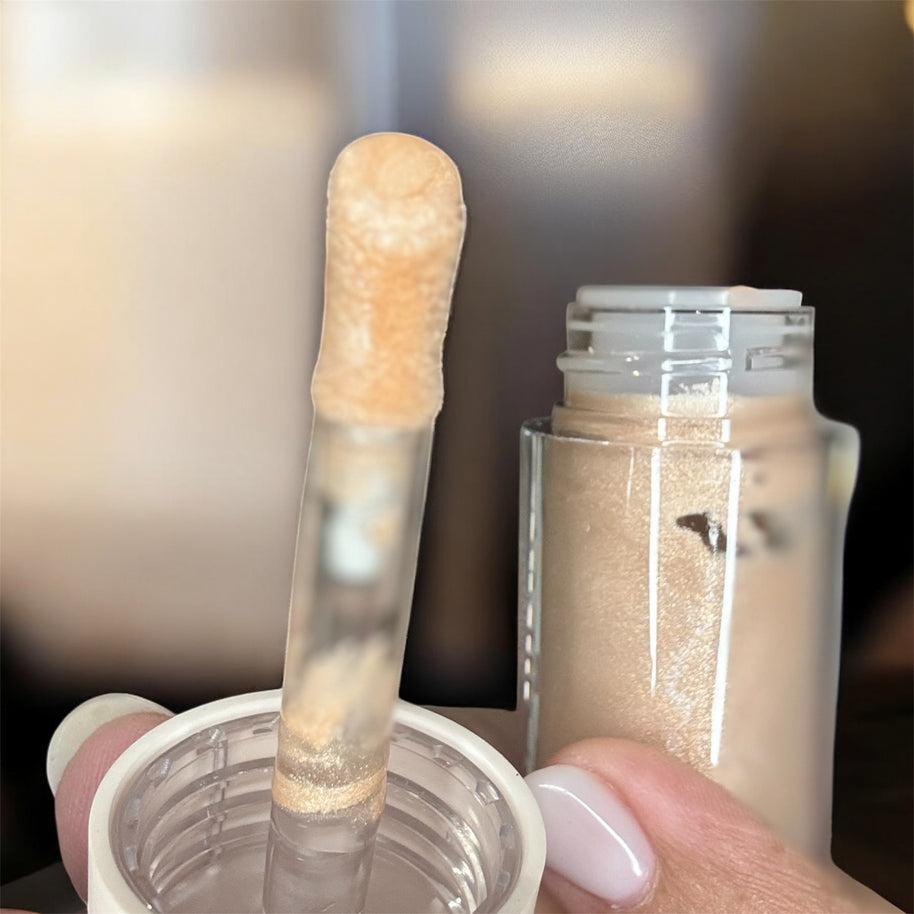 Liquid Highlighter + Blush 02