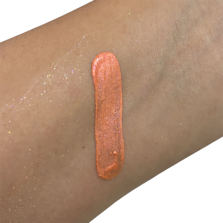 Liquid Highlighter + Blush 05